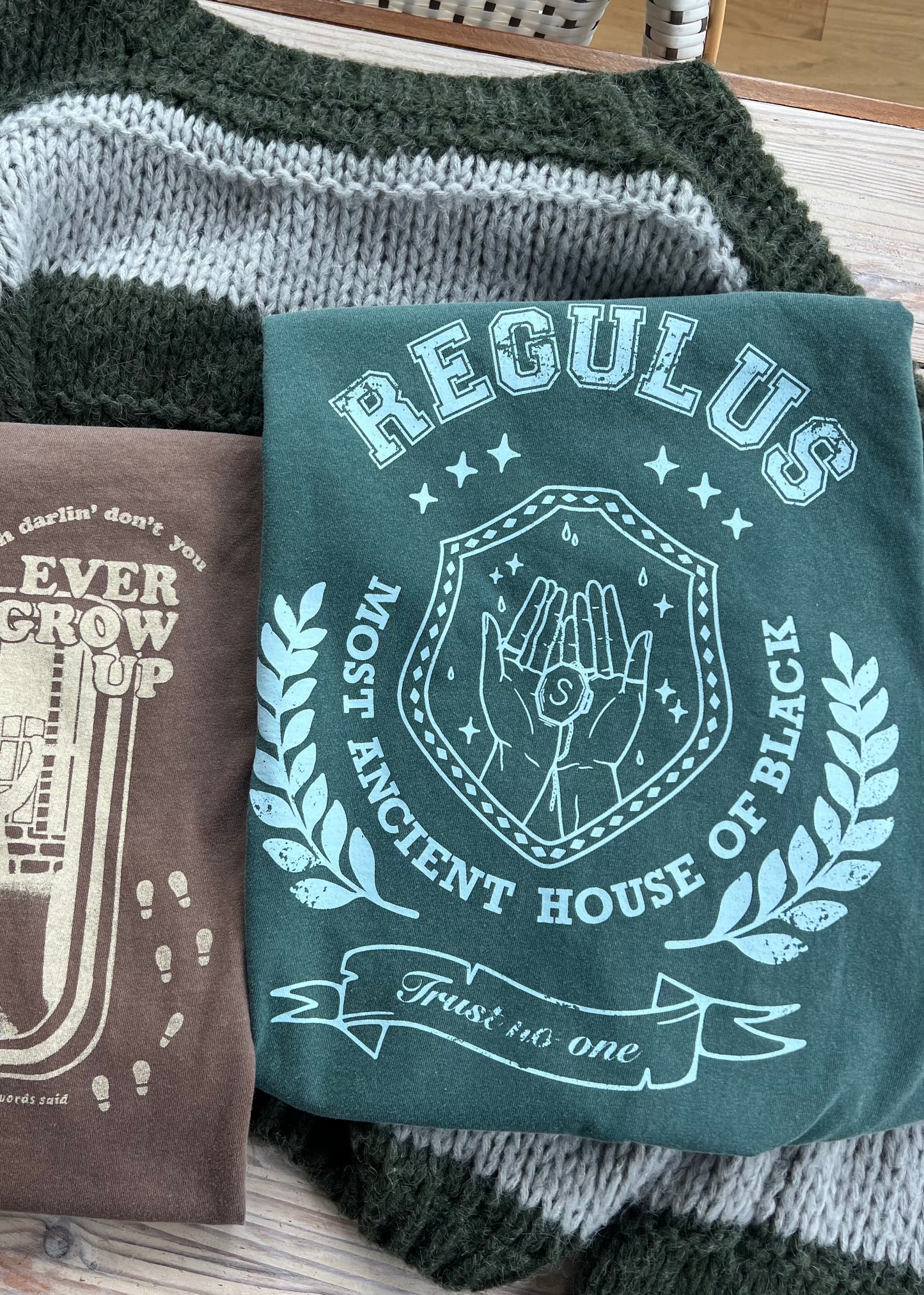 regulus tee
