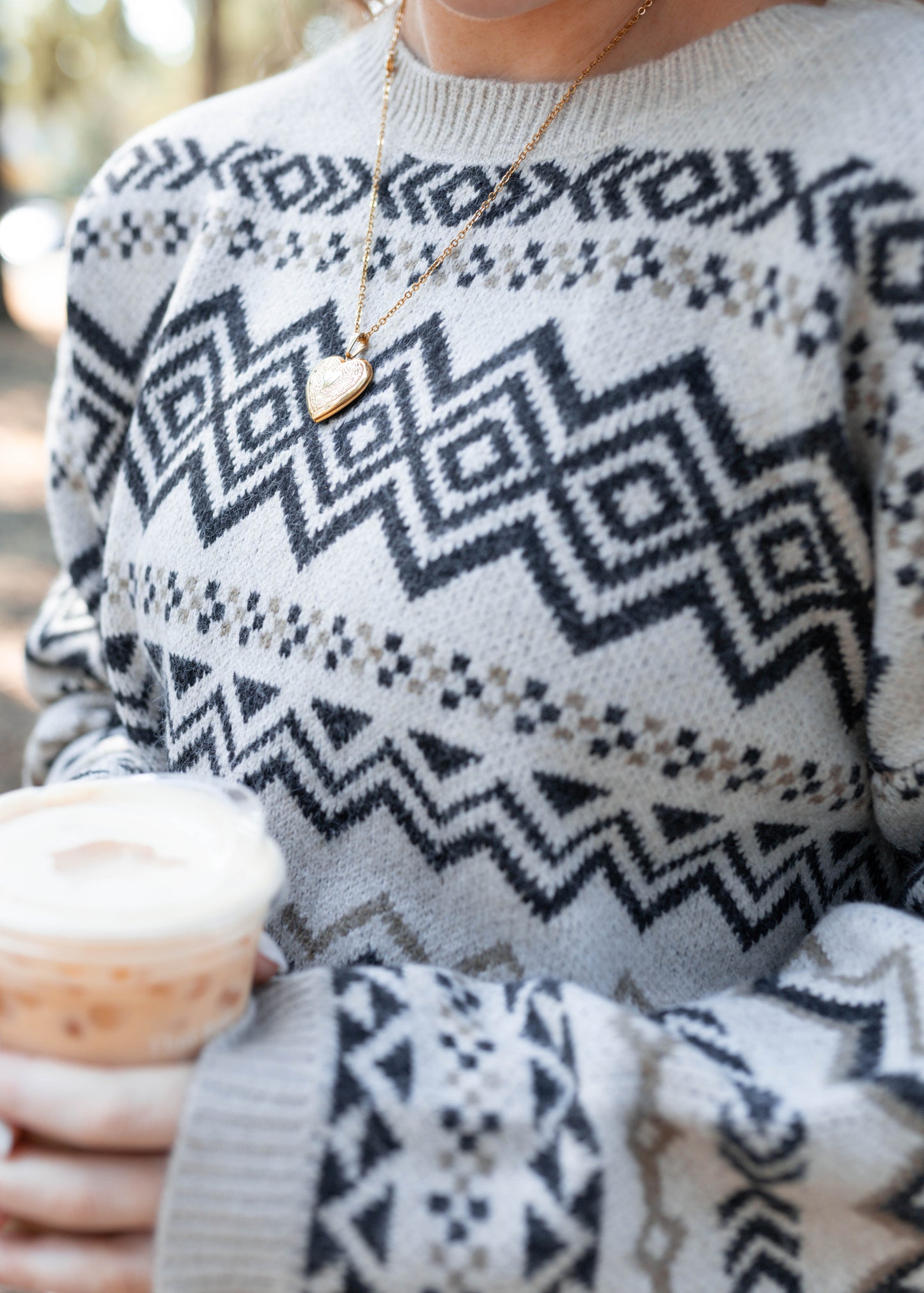 moony sweater