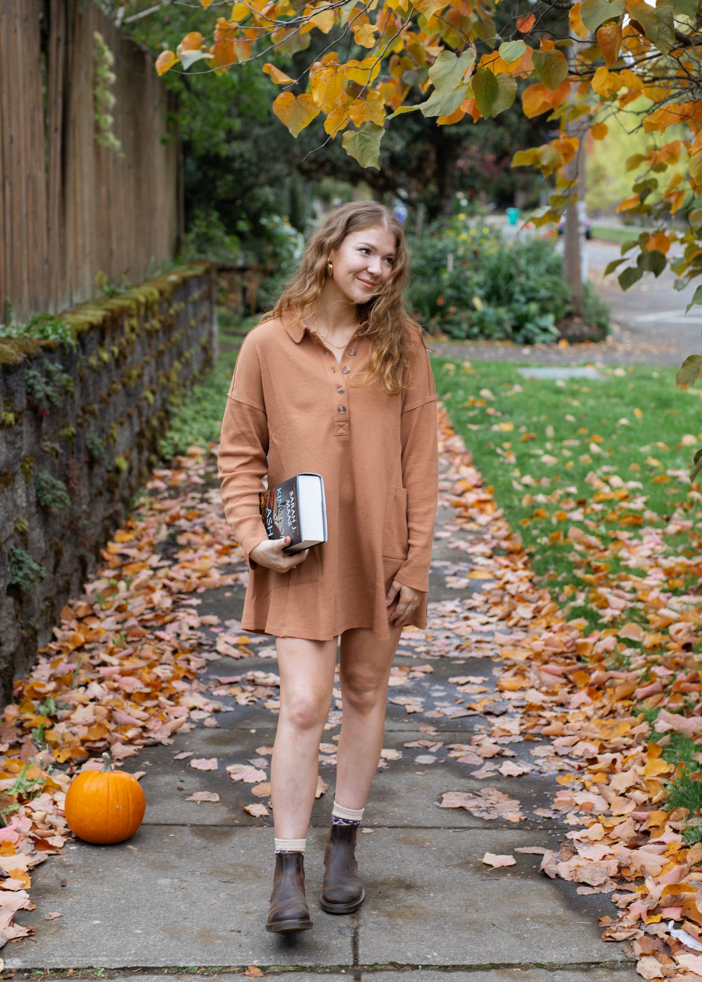 bookstore date dress in pumpkin spice