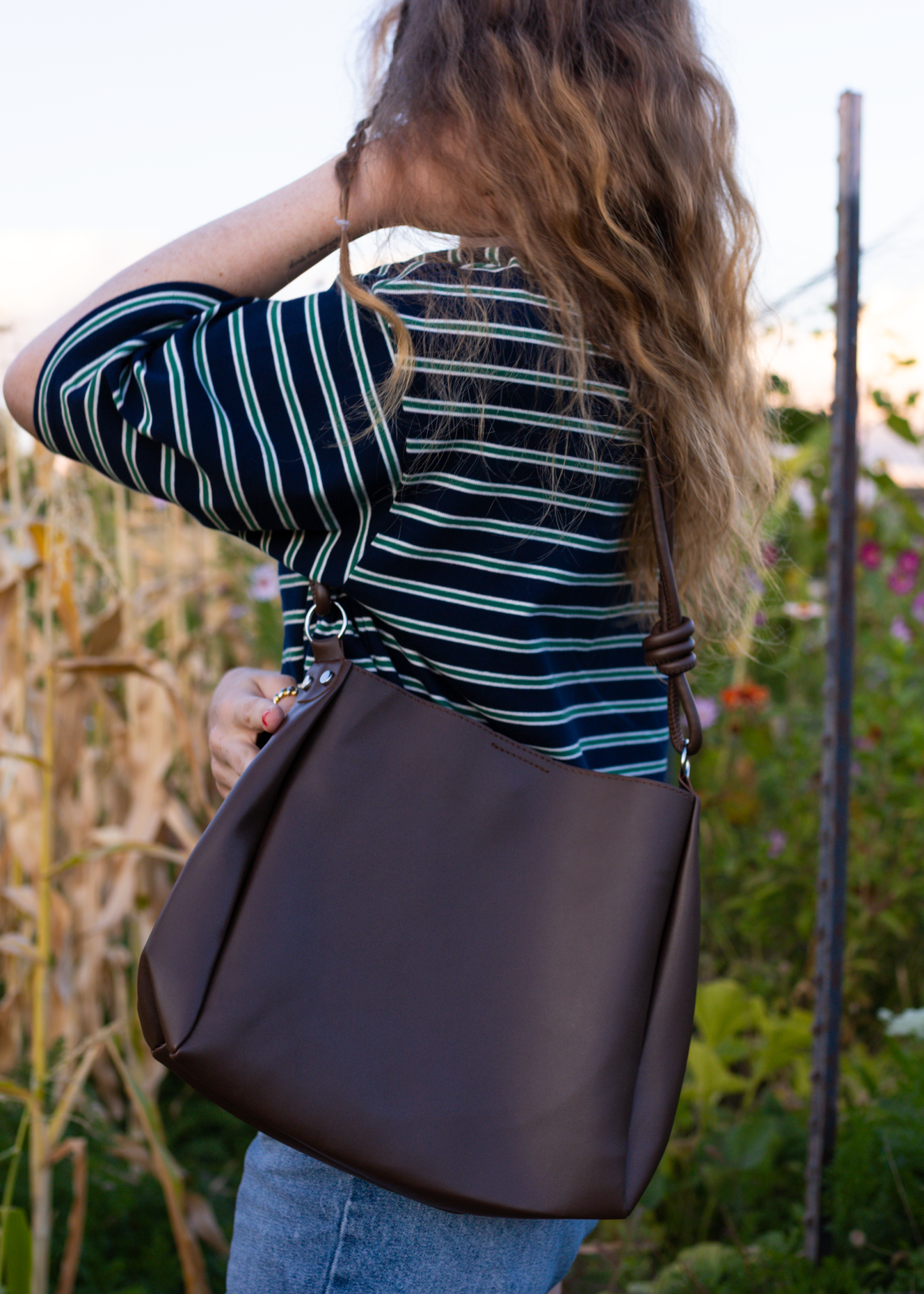 sweet like cinnamon shoulder bag