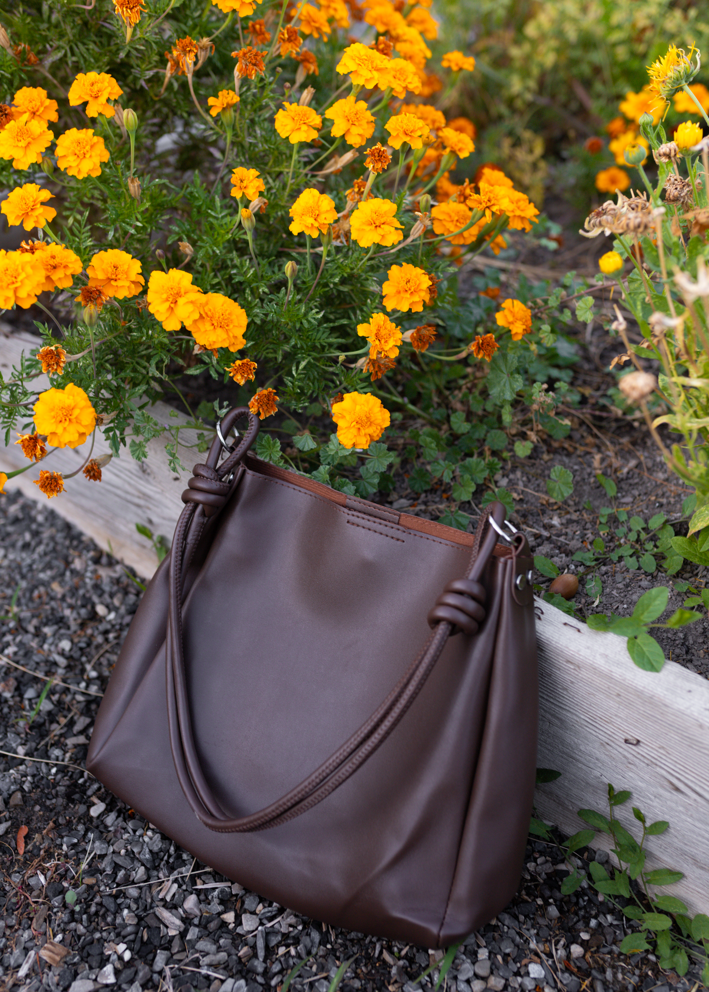 sweet like cinnamon shoulder bag