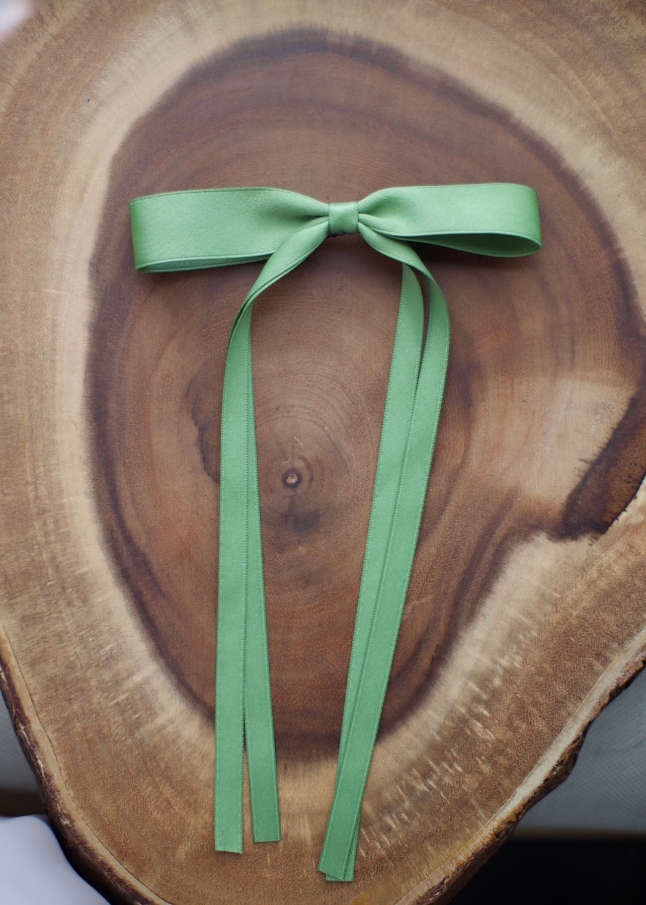 romantasy hair bows