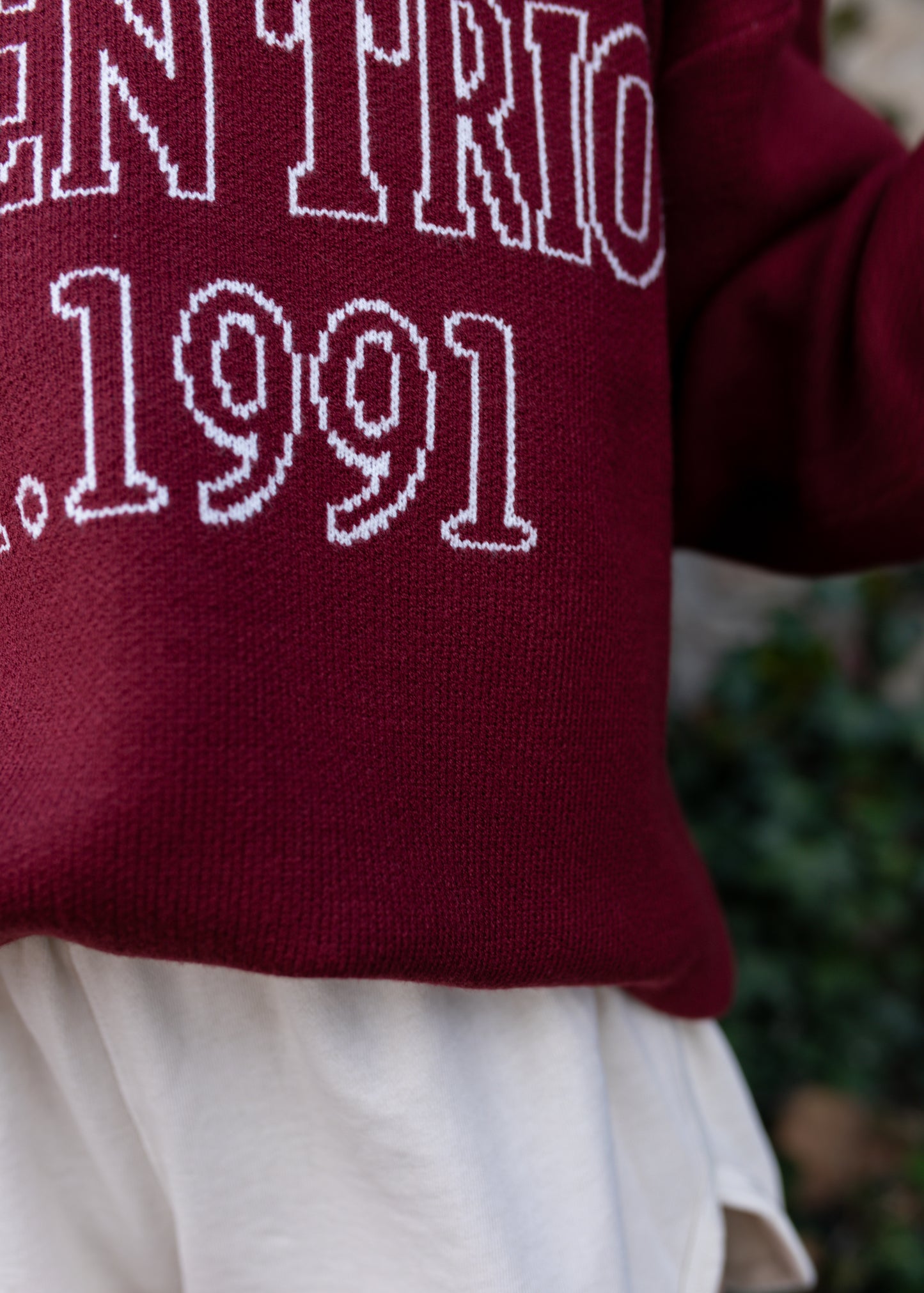 GOLDEN TRIO SWEATER