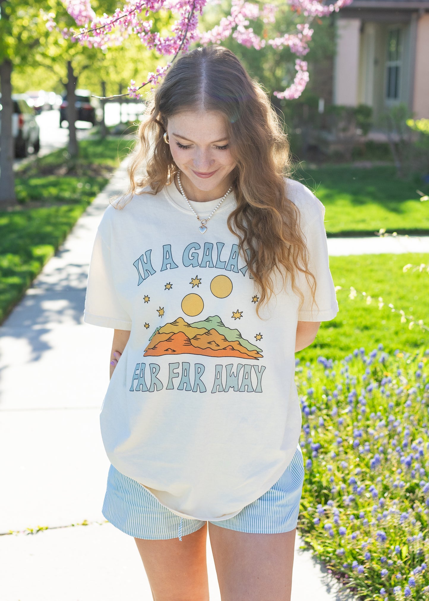 a galaxy far, far away tee in ivory