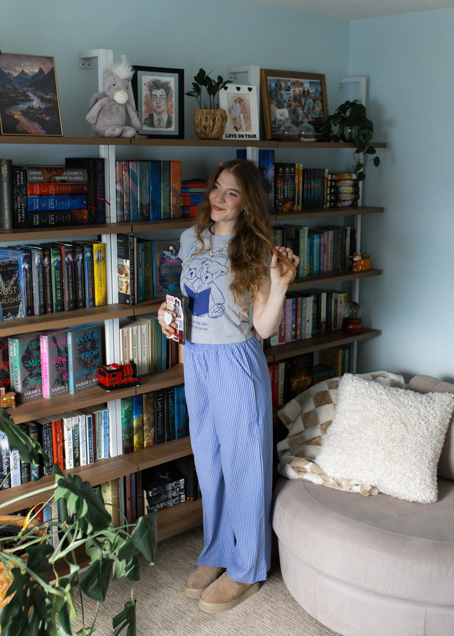 turning pages pants in denim blue