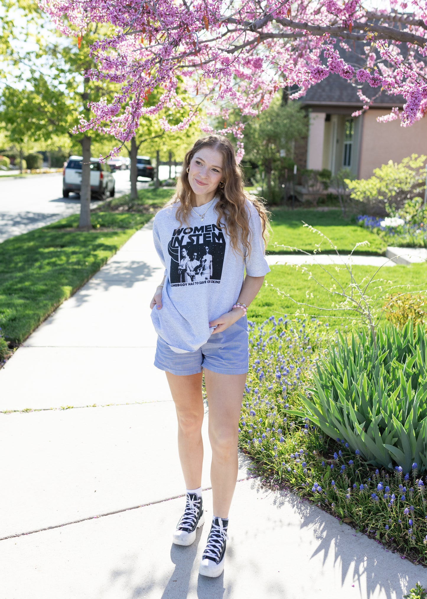 women in stem tee in ash grey
