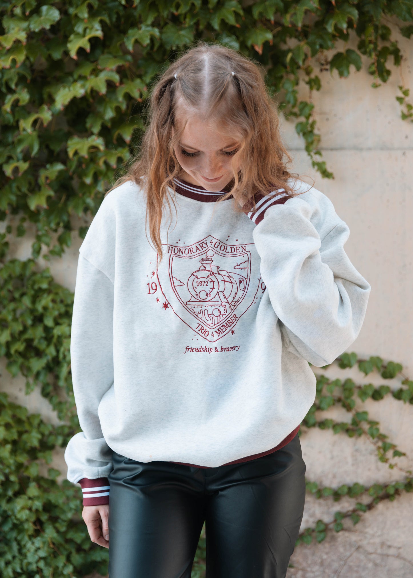 HONORARY GOLDEN TRIO RETRO CREWNECK