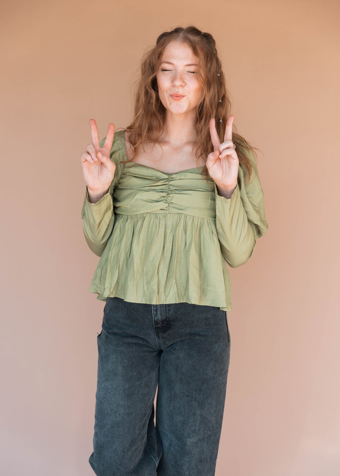 kiwi puff sleeve top
