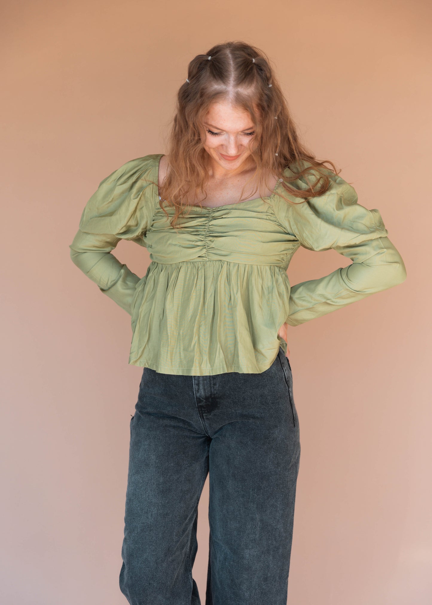 kiwi puff sleeve top