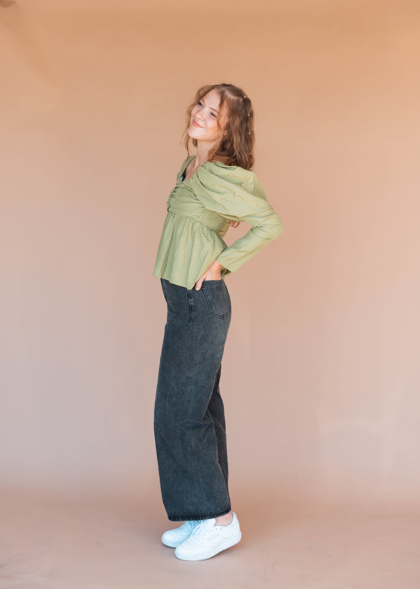 kiwi puff sleeve top
