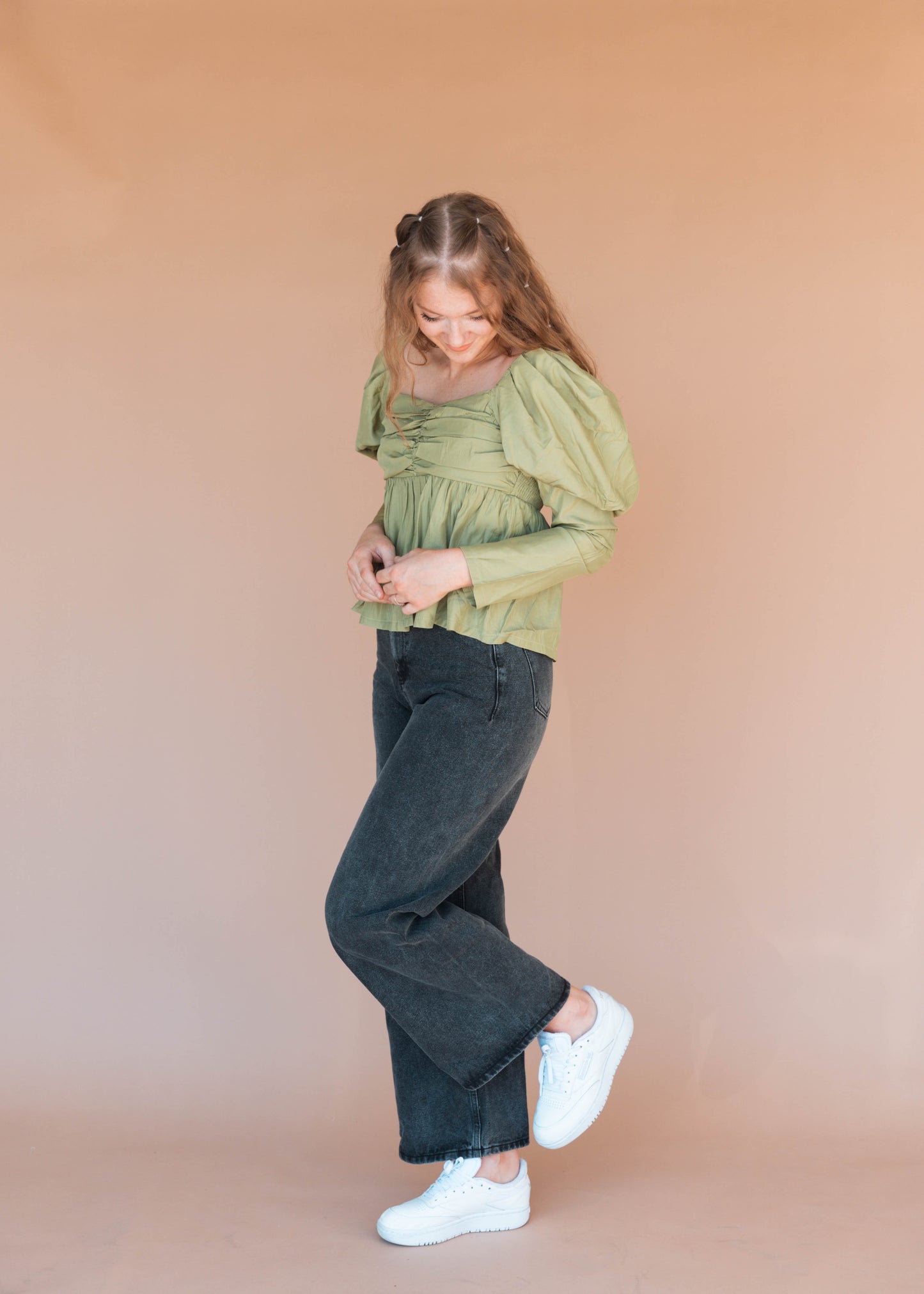 kiwi puff sleeve top