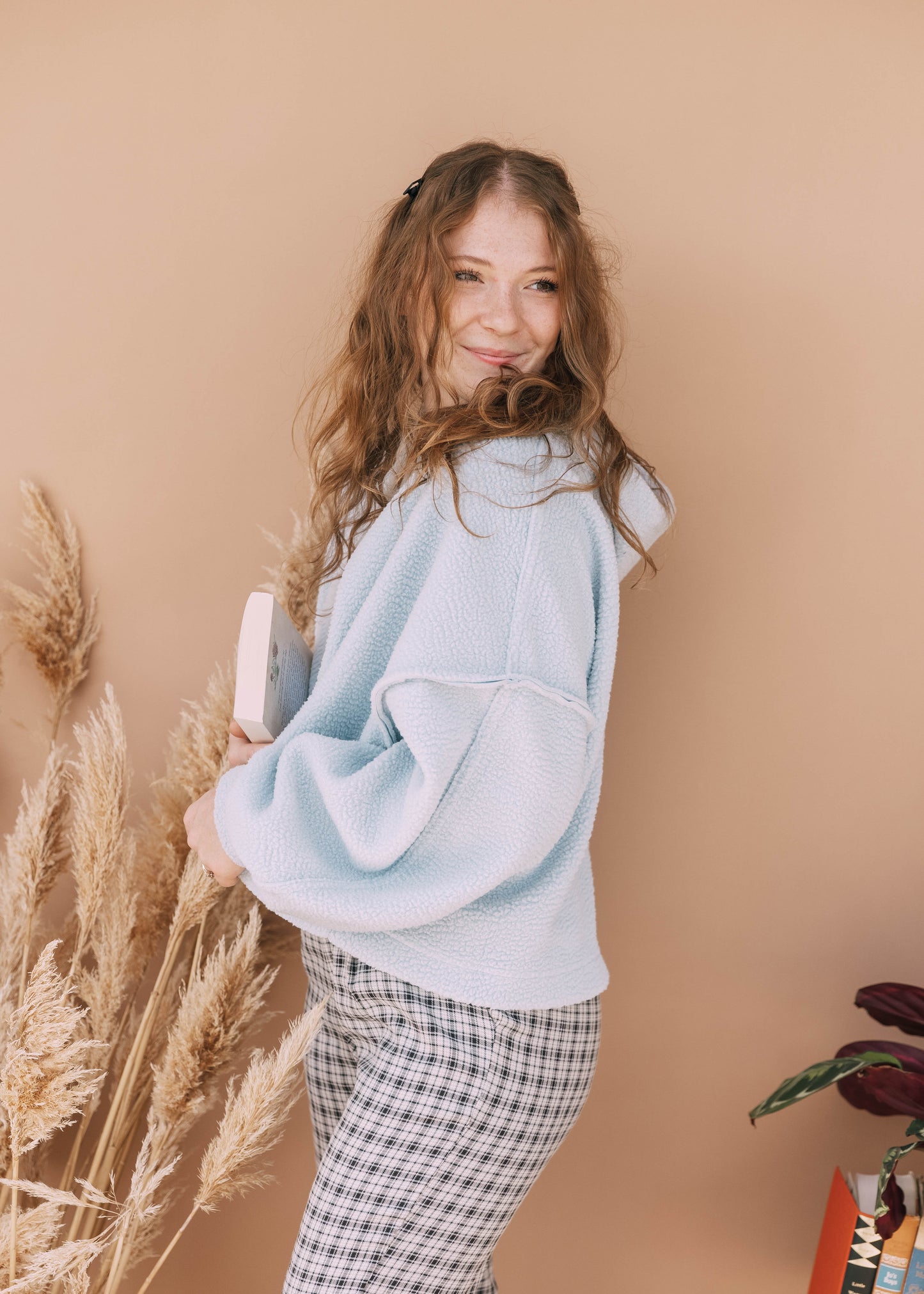 sunrises & spells sherpa in blue