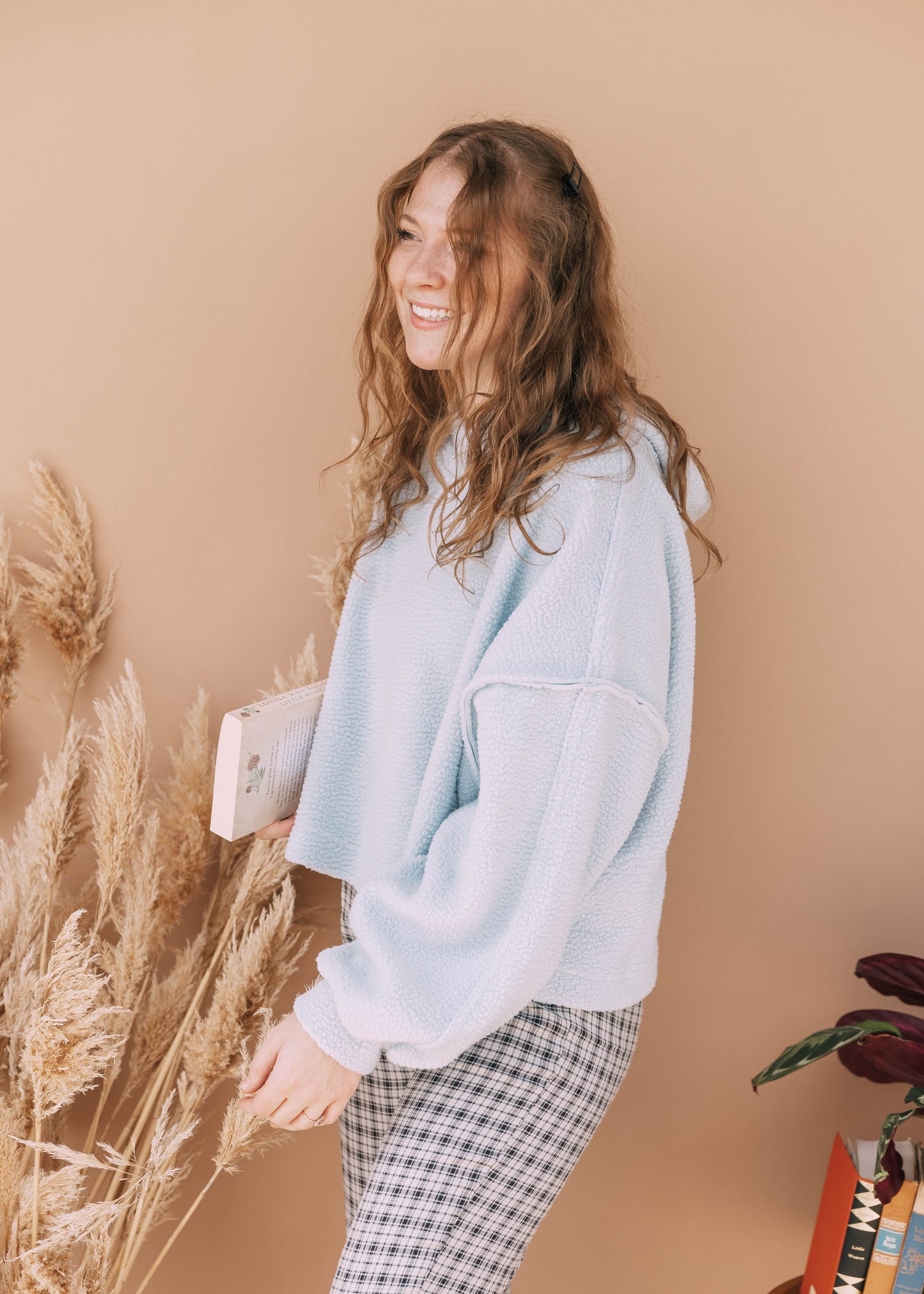 sunrises & spells sherpa in blue