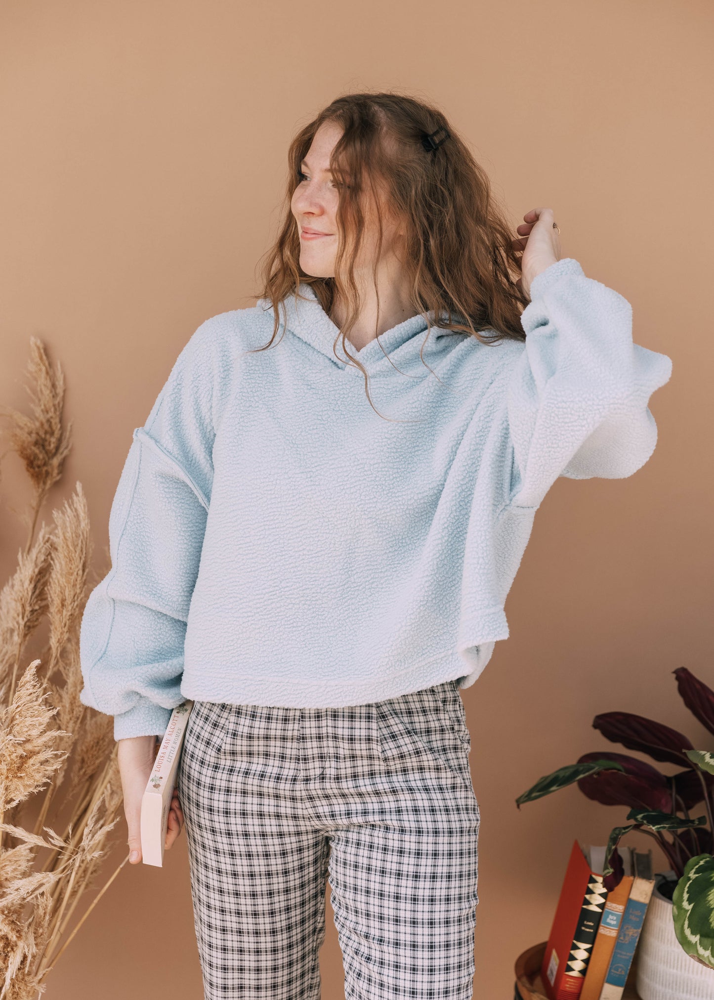 sunrises & spells sherpa in blue