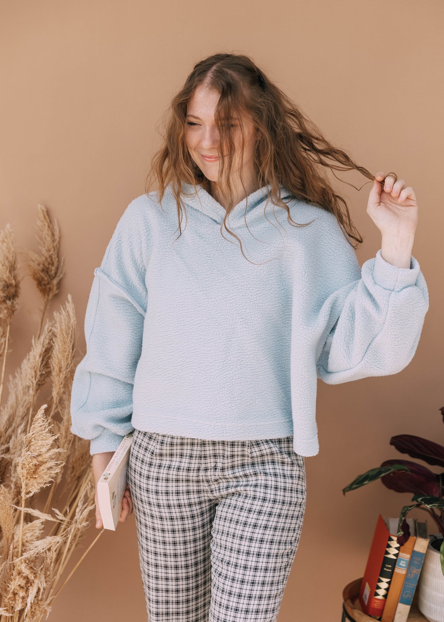 sunrises & spells sherpa in blue
