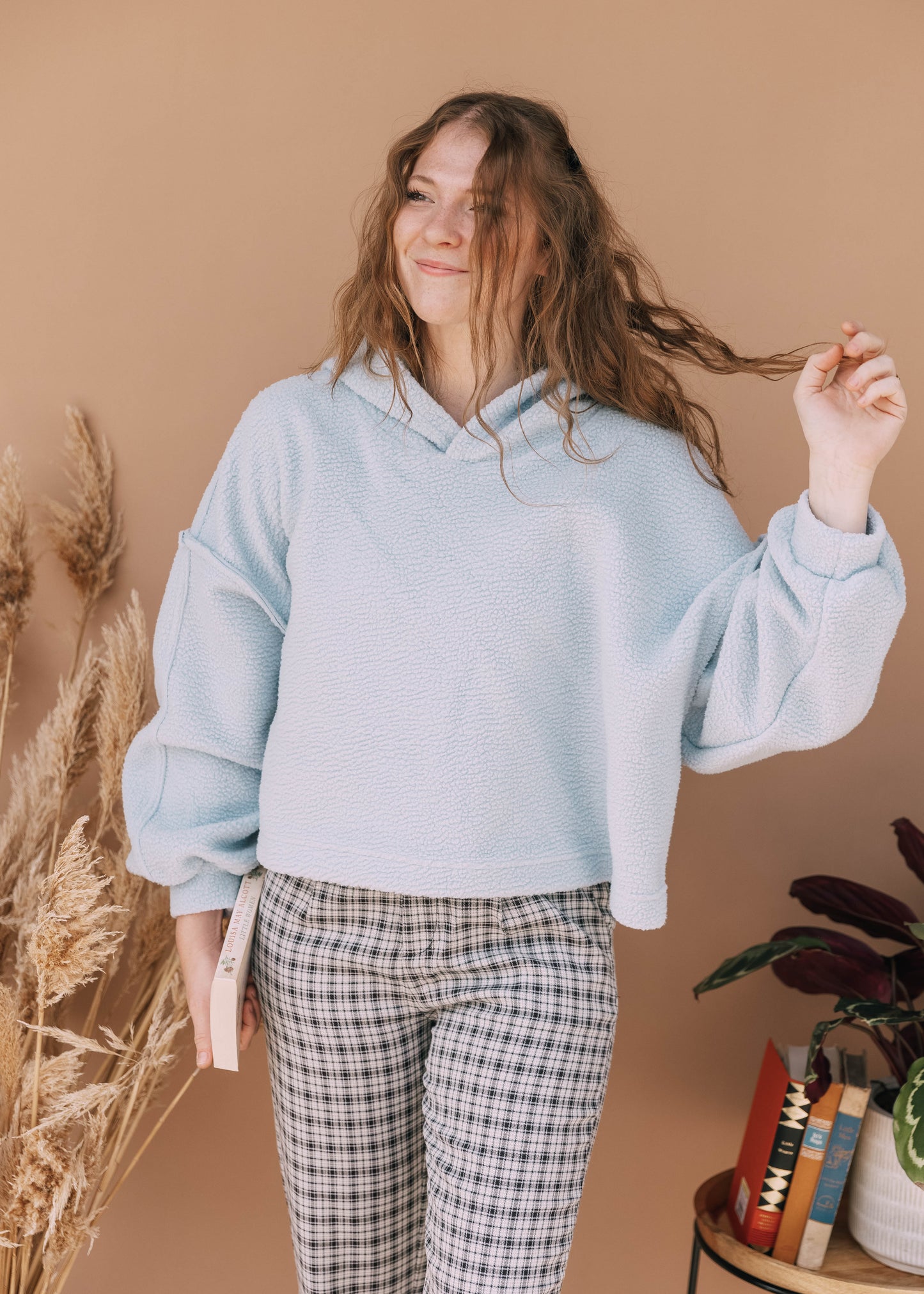 sunrises & spells sherpa in blue