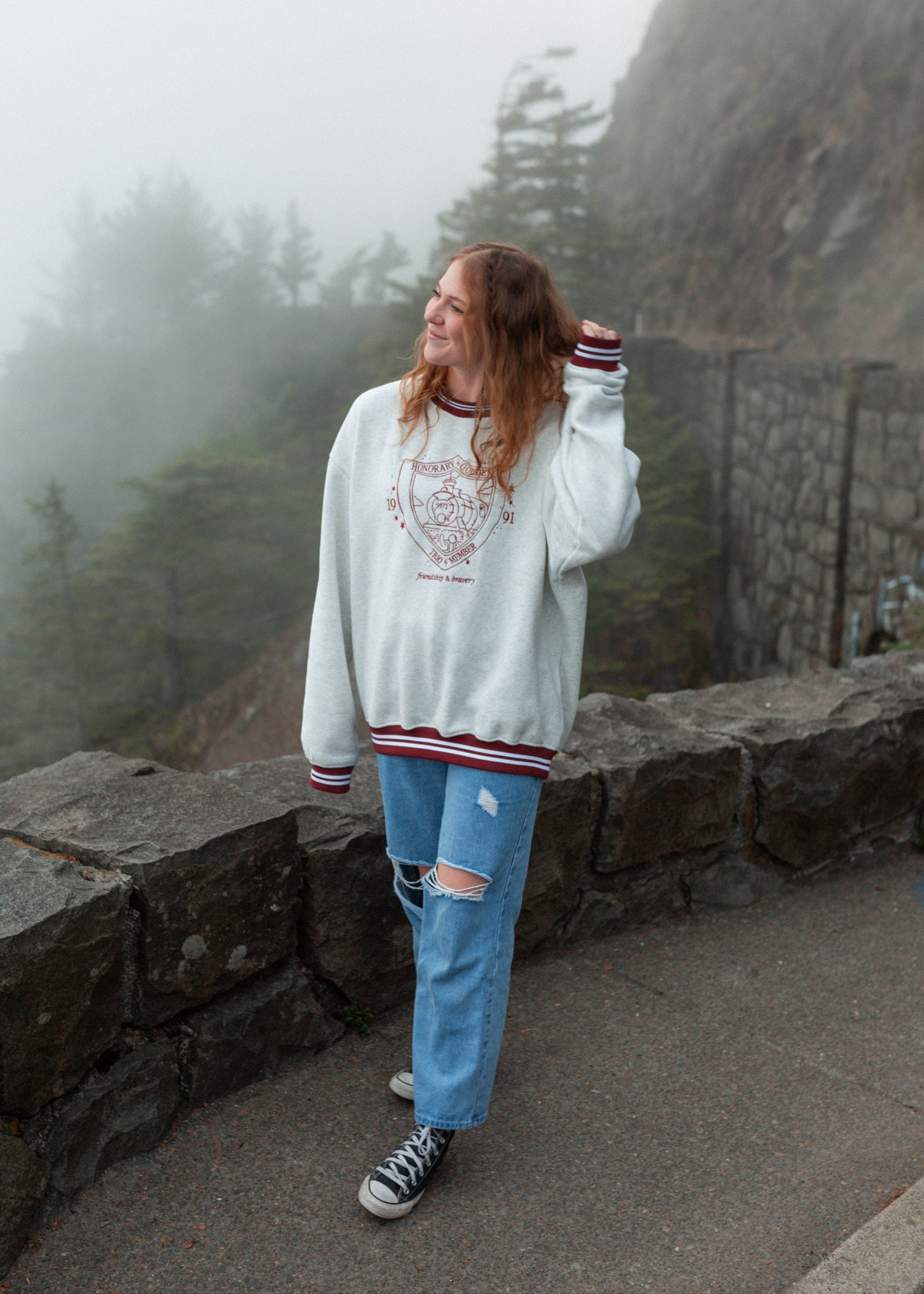 HONORARY GOLDEN TRIO RETRO CREWNECK