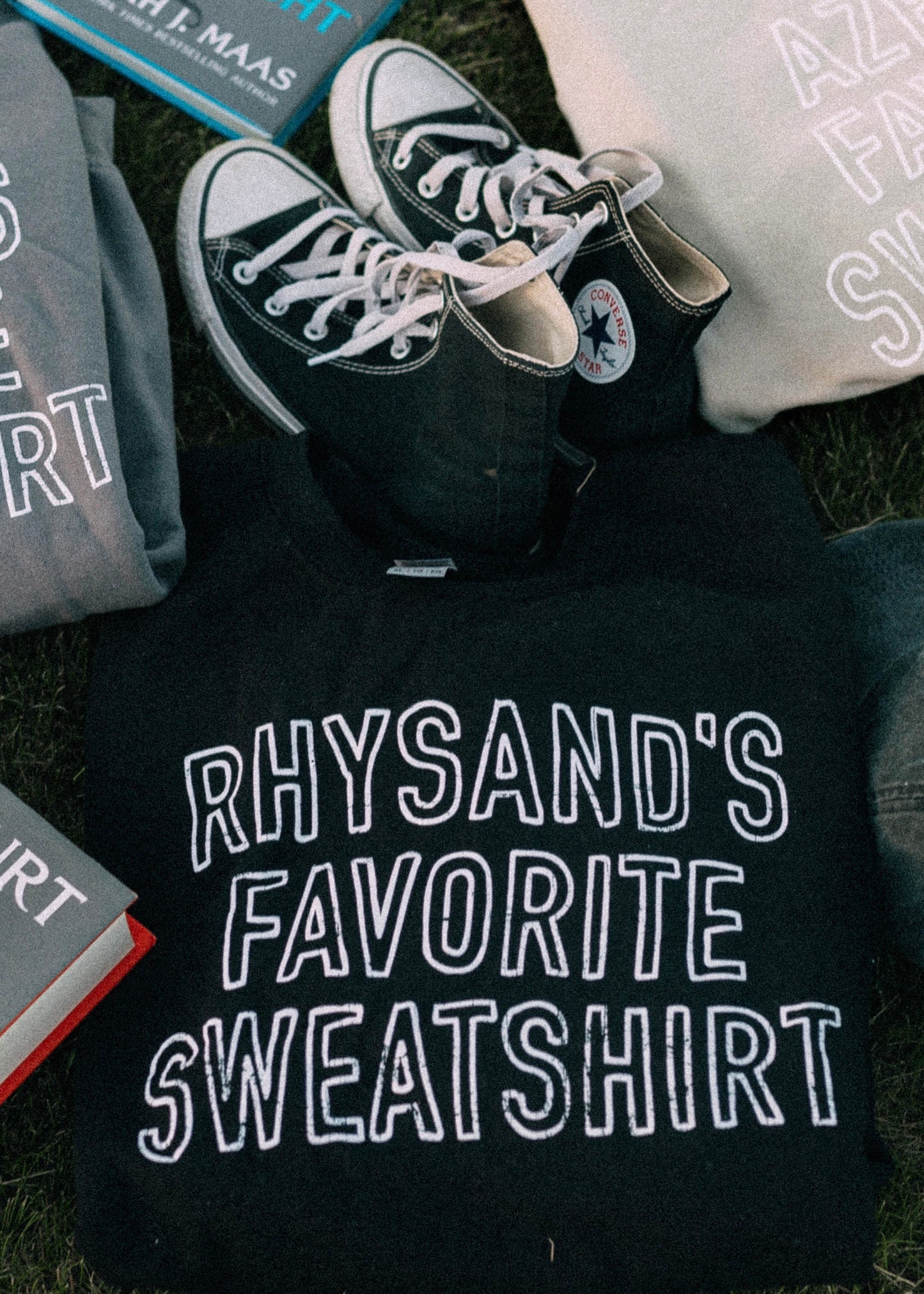 rhysand's favorite sweatshirt