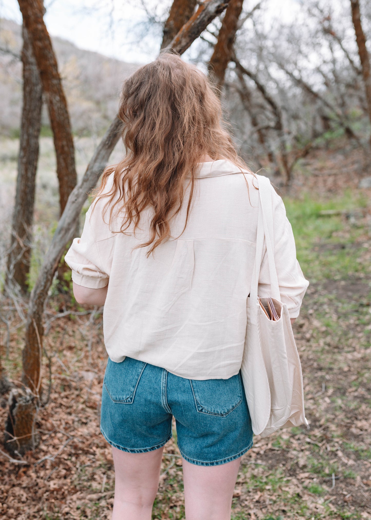 lovely lily top in ivory