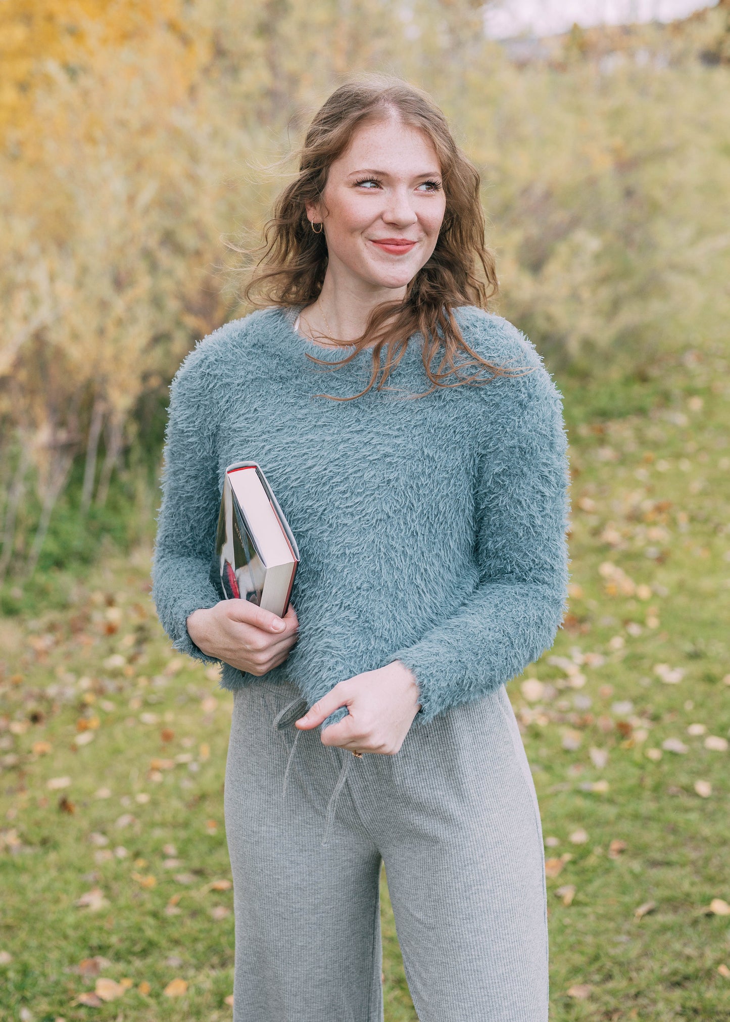 roslyn & rainstorms sweater