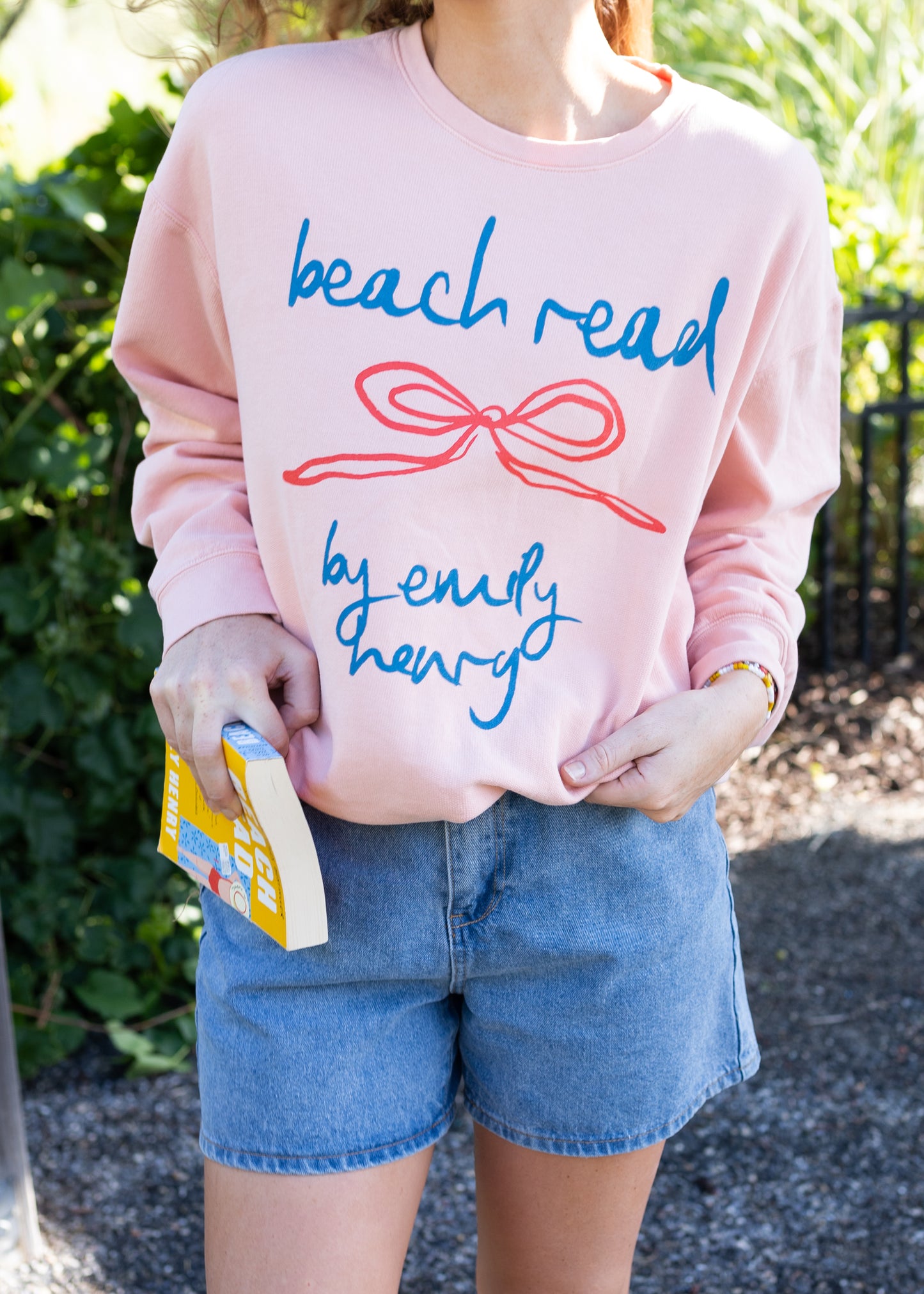 beach read crewneck