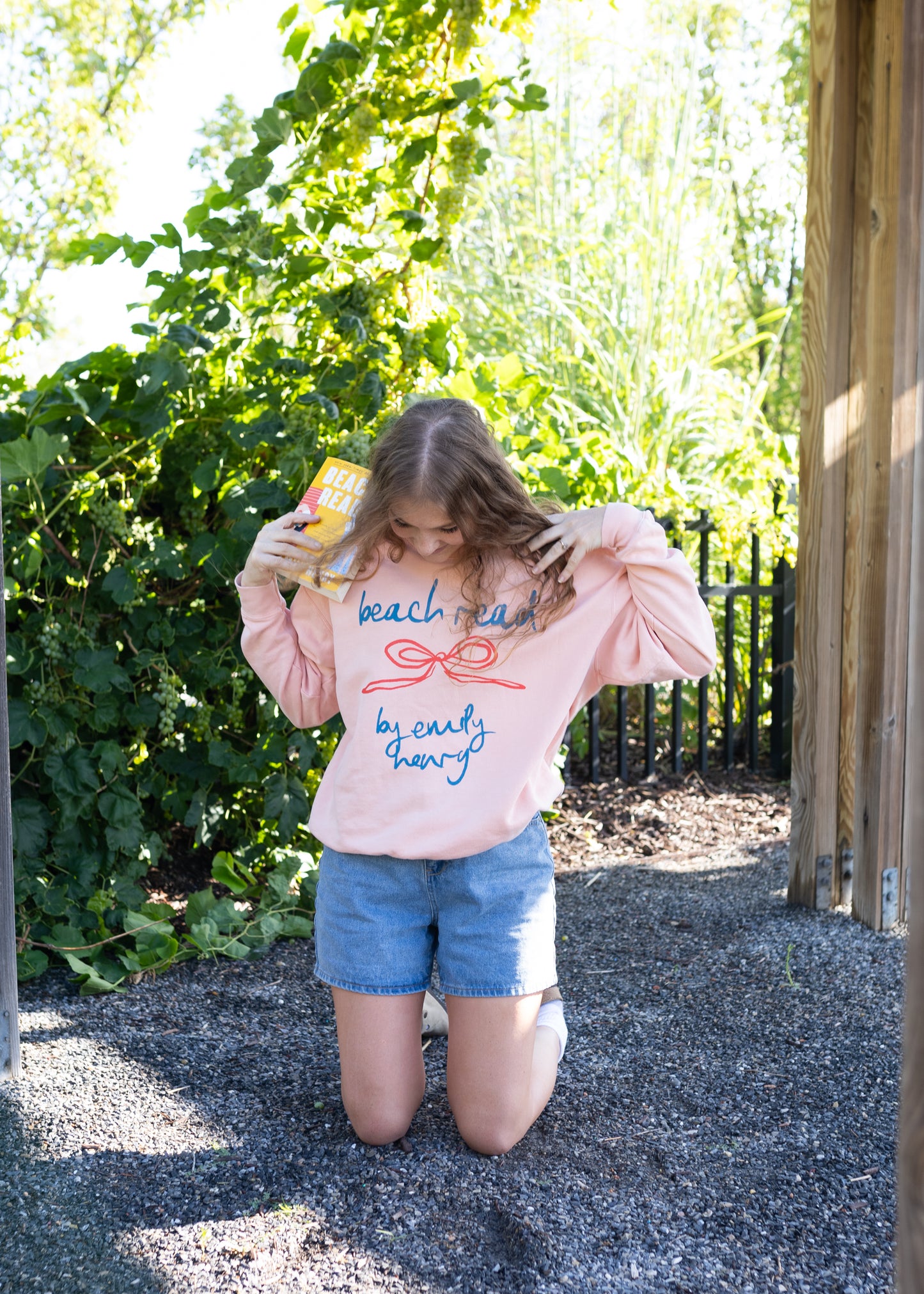 beach read crewneck