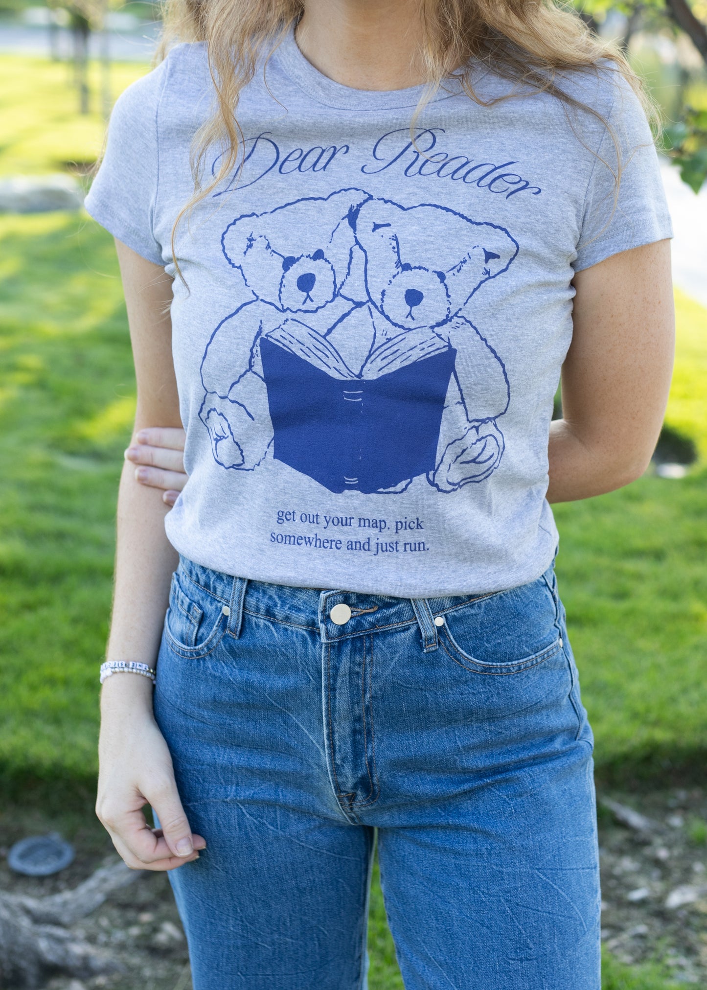 dear reader tee