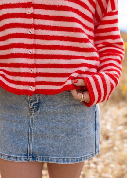 rainy day reader cardigan in pink & red