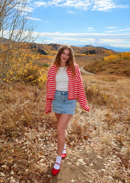 rainy day reader cardigan in pink & red