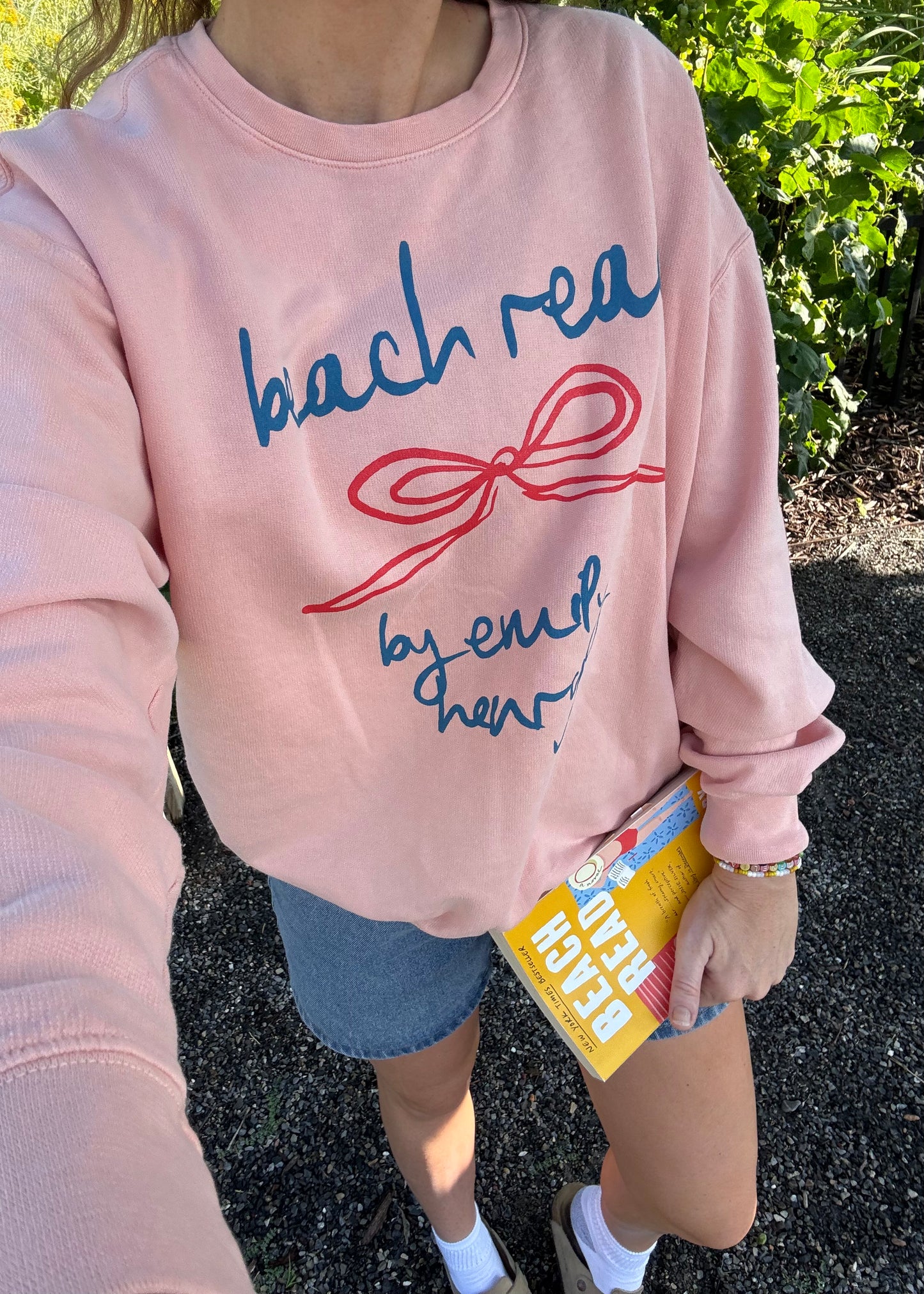 beach read crewneck