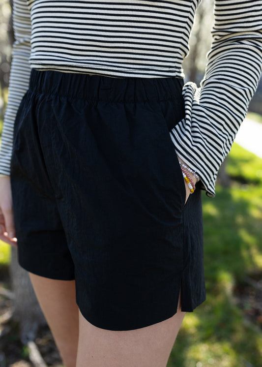april showers shorts in black