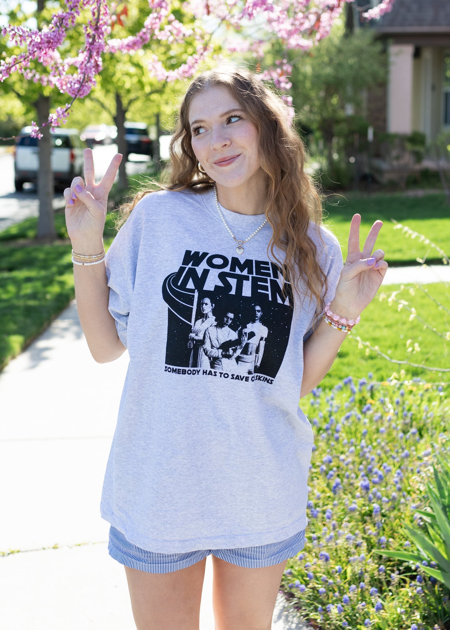 women in stem tee in ash grey