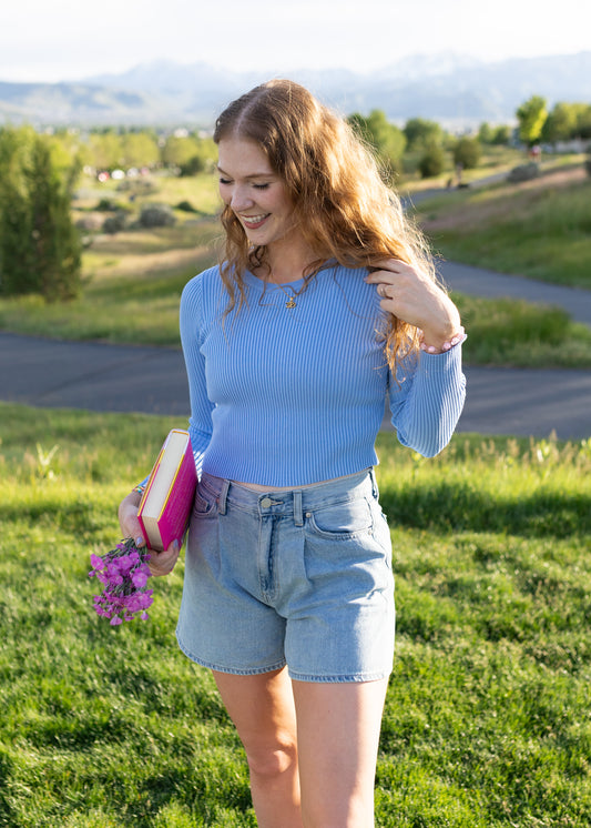 sunshine falls top in sky blue