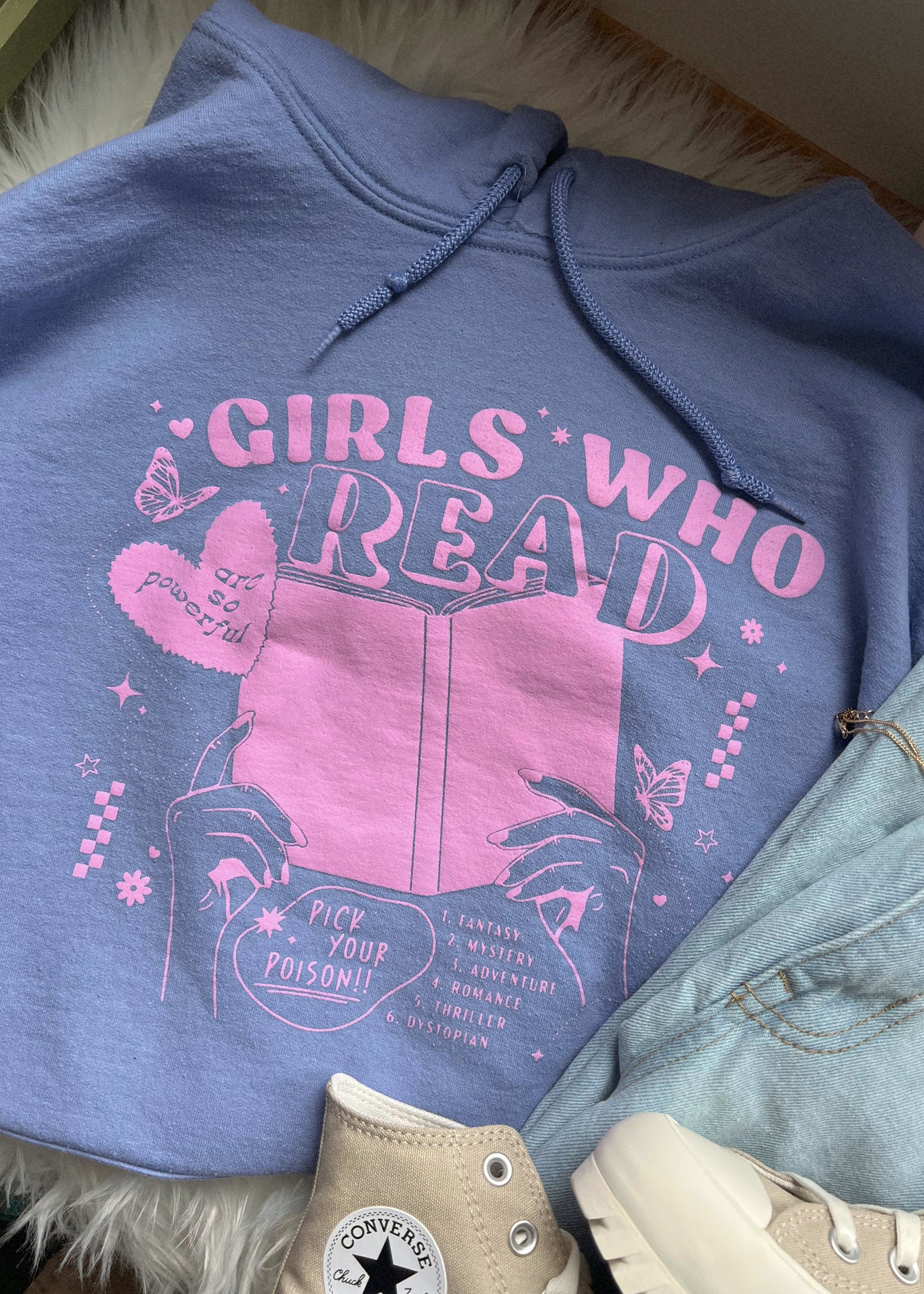 girls who read hoodie